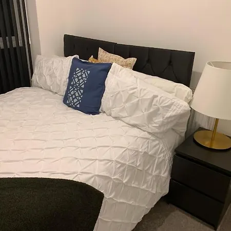 Brand New Entire 4 Bed House Multiple Free Parking Early Check-In Late Check- Out Allowed South Ockendon Exterior photo